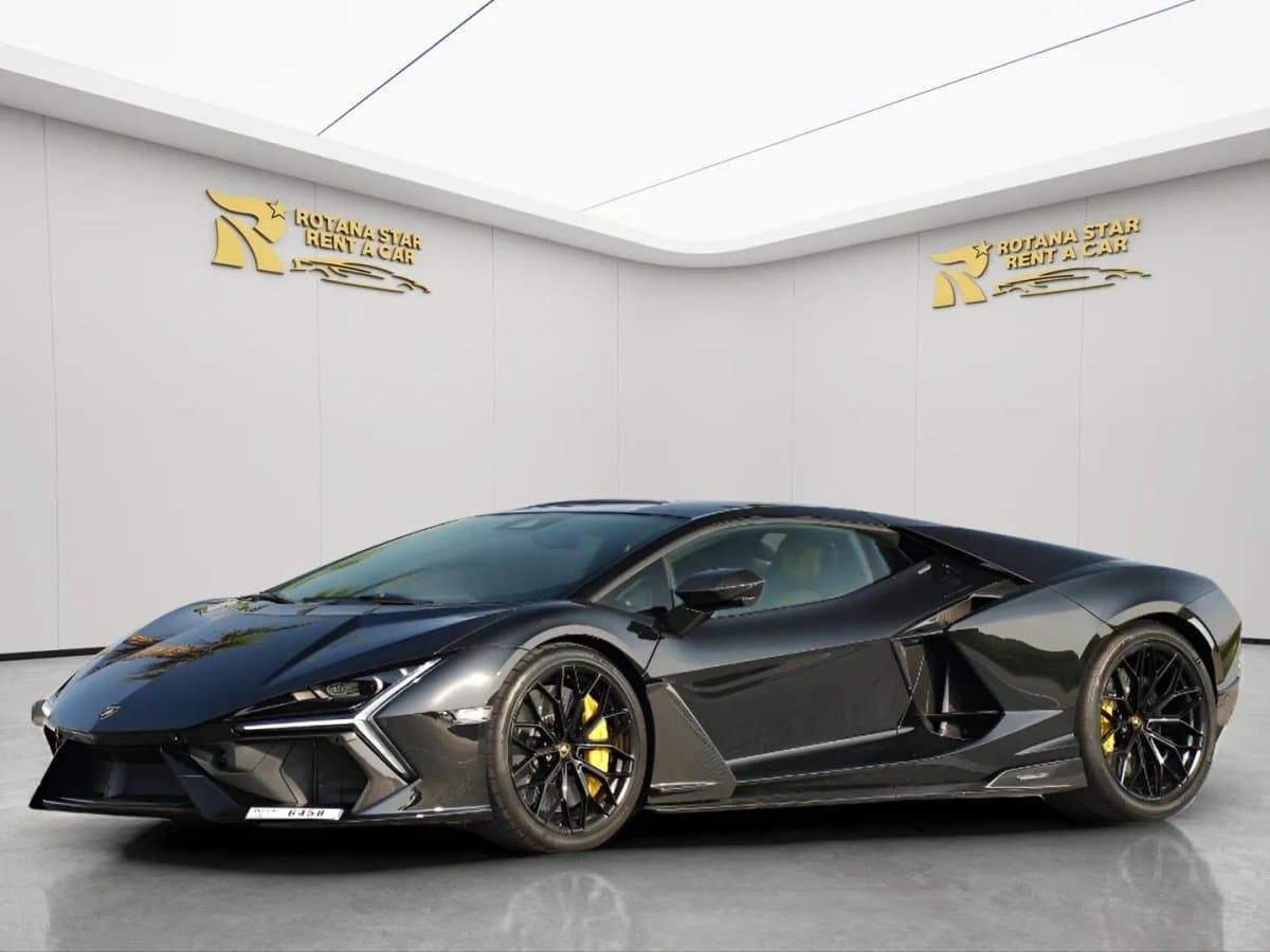 Lamborghini Revuelto 2025